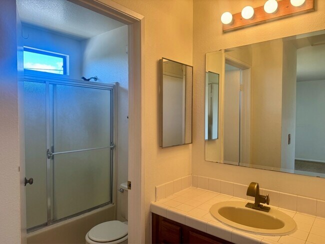 Building Photo - 4576 Hawley Blvd