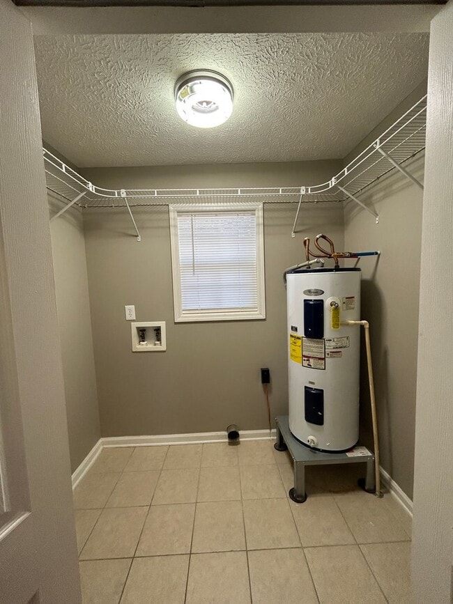 Building Photo - 125 Mitchell Rd