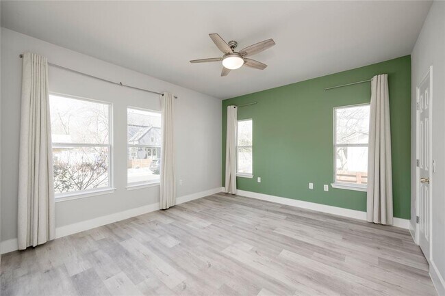 Building Photo - 3000 Prado St