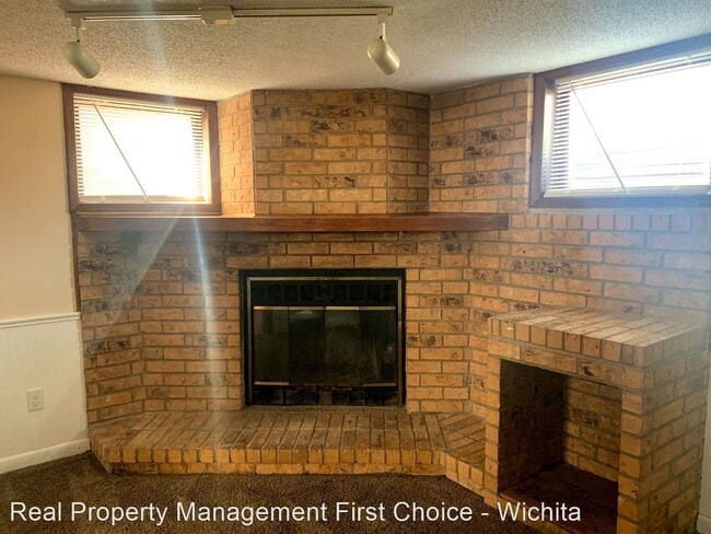 Building Photo - 3 br, 1.5 bath House - 2274 S Euclid