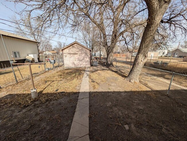 Building Photo - 516 Walnut St