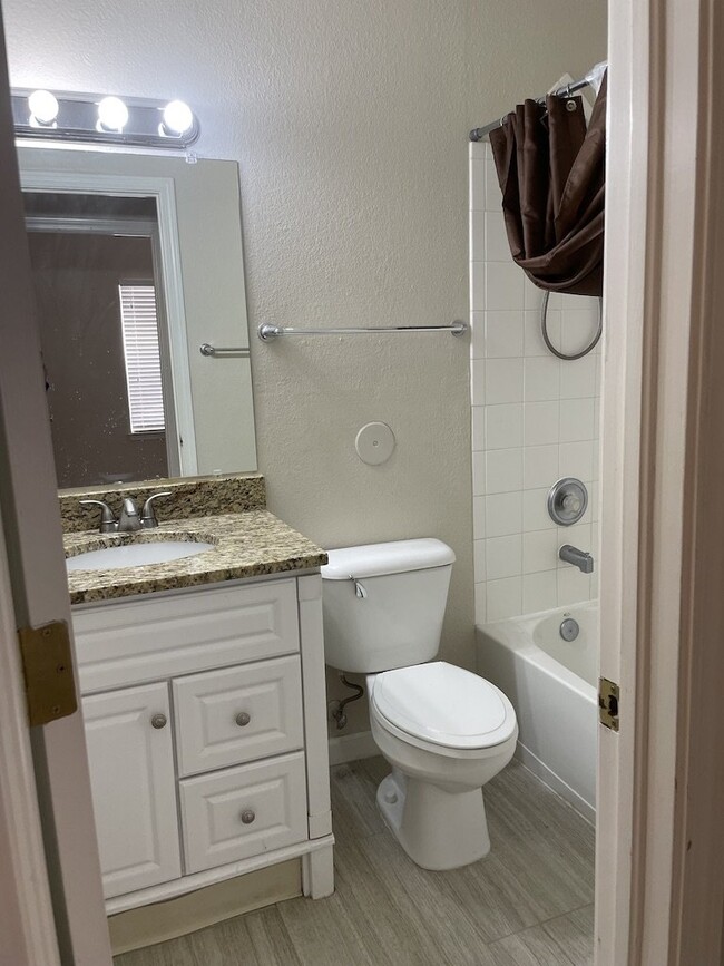 Building Photo - 4437 Loma Clara Ct