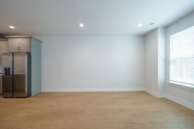 Building Photo - 608 Old Dominion Dr