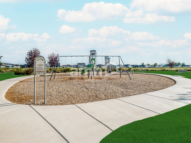 Building Photo - 2430 S Wild Horse Way