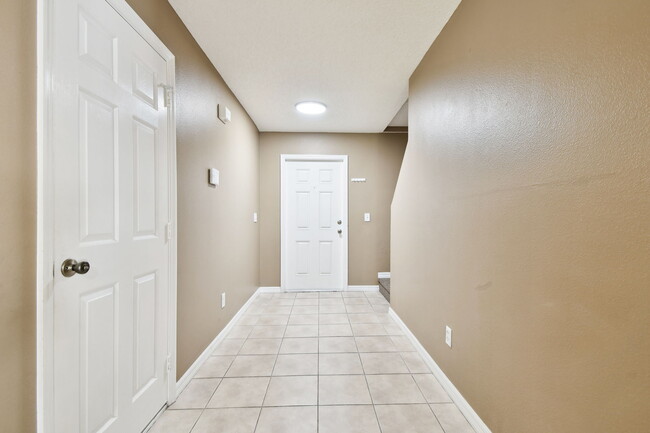 Building Photo - 4221 Winding River Way
