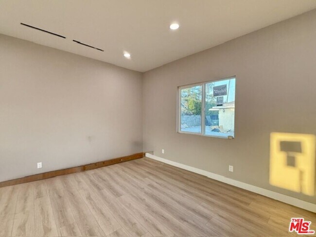 Building Photo - 1221 N Azusa Ave