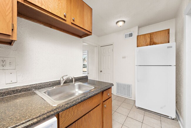 Interior Photo - 3606 BALTIMORE