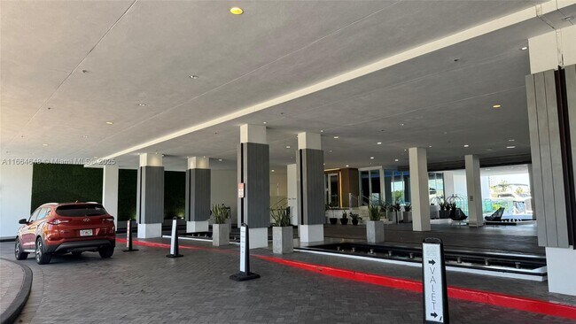 Building Photo - 400 Sunny Isles Blvd