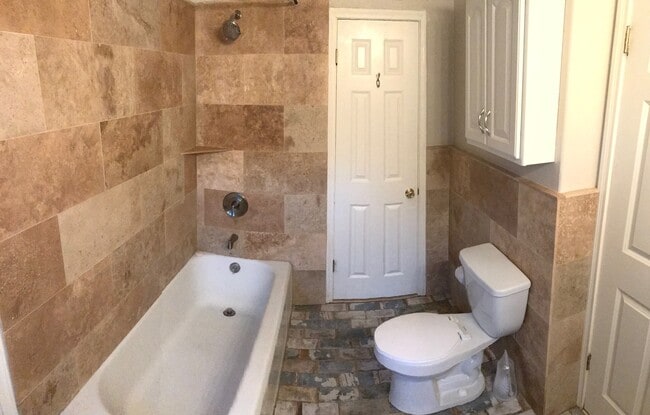 Building Photo - 109 E Norwood Ct