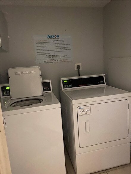 Building Photo - 1200 Hibiscus Ave