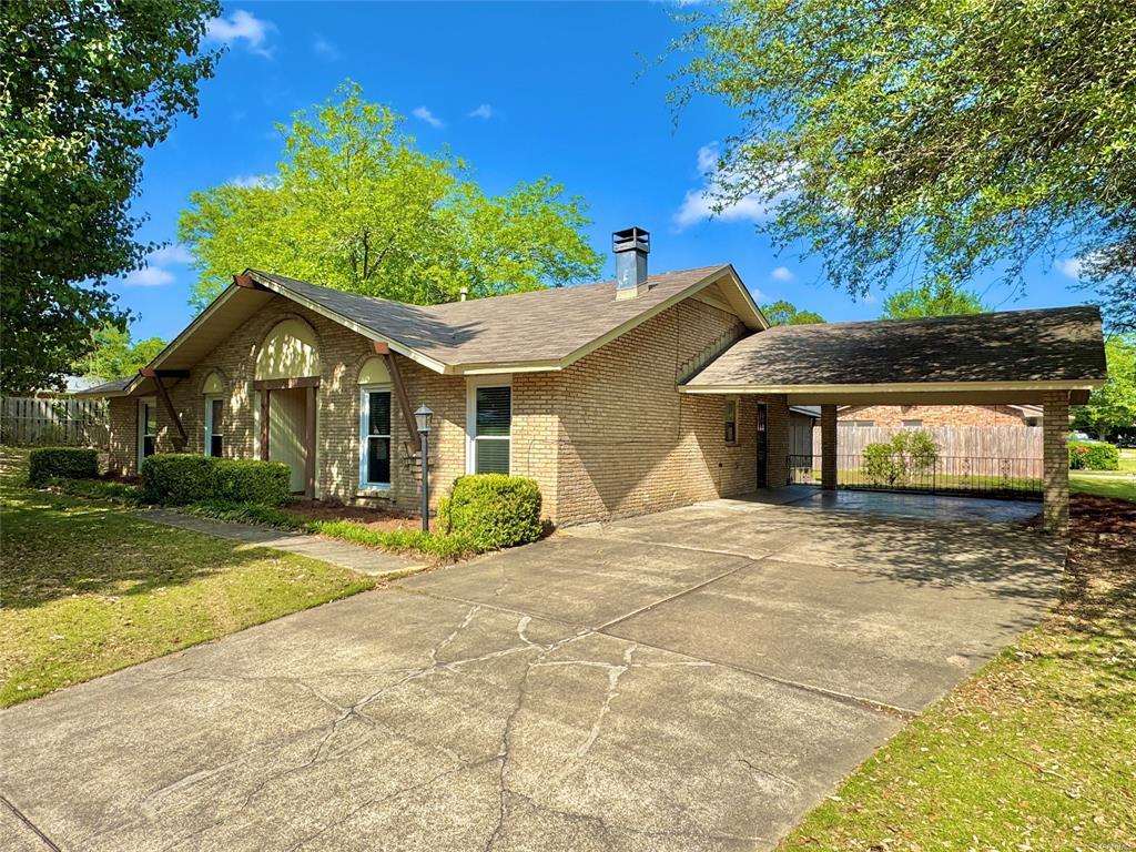 Building Photo - 2311 Cottingham Dr