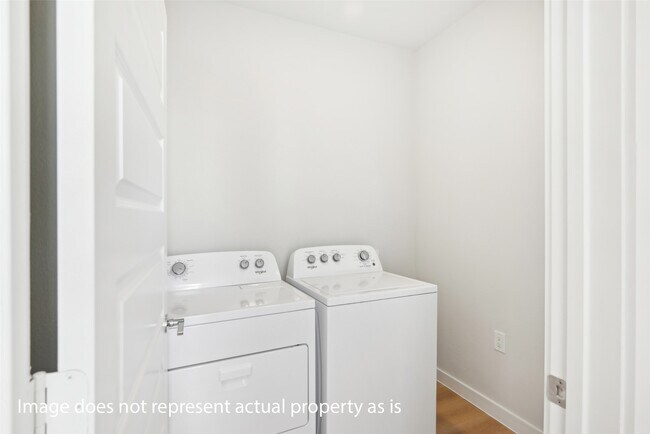 Building Photo - 3651 S Custer Rd