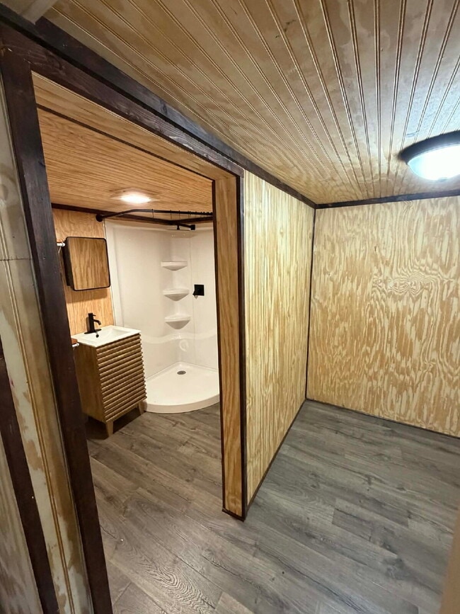 Building Photo - Charming 1-Bedroom Home with Modern Amenities in Longview, TX! - Available in May