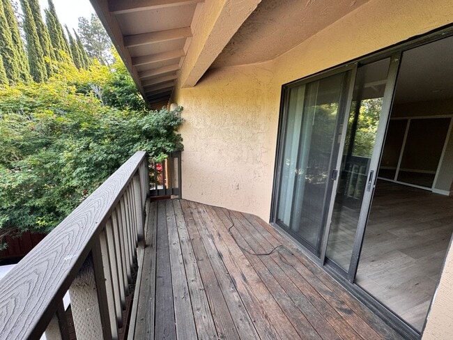 Building Photo - Move In Ready! Fremont 3 beds 2 baths Near Niles Canyon and Mission