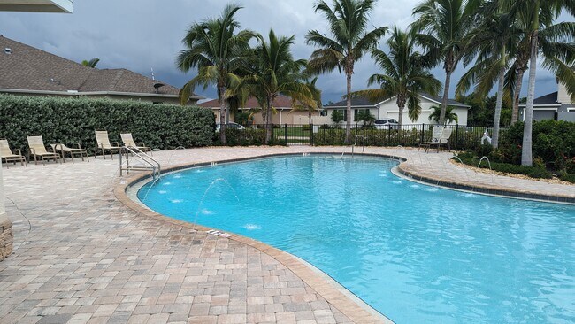 Building Photo - 17355 Gulf Preserve Dr