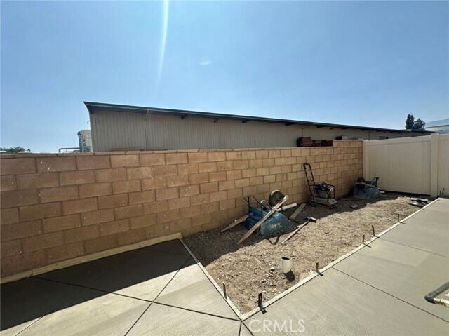 Building Photo - 401 Verna St