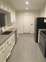 Building Photo - 5655 W Jefferson Blvd