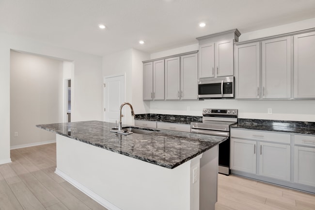 Building Photo - Spacious 4 bed cul-de-sac home in Bellview