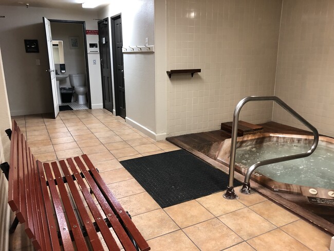 Indoor Hot Tub and Sauna - 421 S Howes St