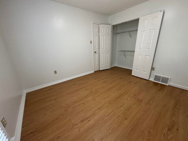 Building Photo - 783 N Ericson Rd