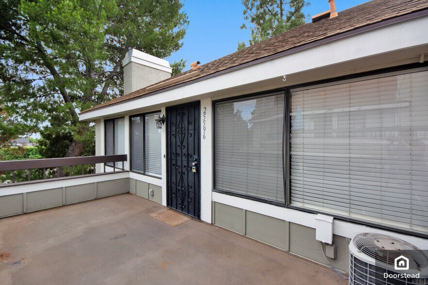 Building Photo - 25596 Mont Pointe