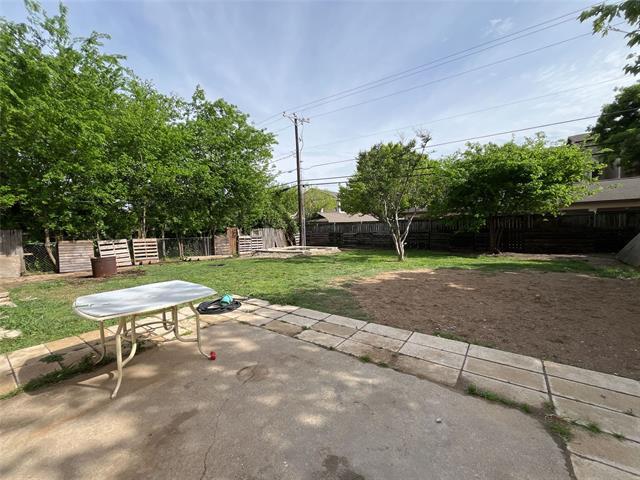 Building Photo - 12120 Bishop Dr