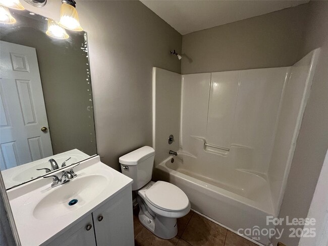 Building Photo - 6918 Kentucky Derby Dr