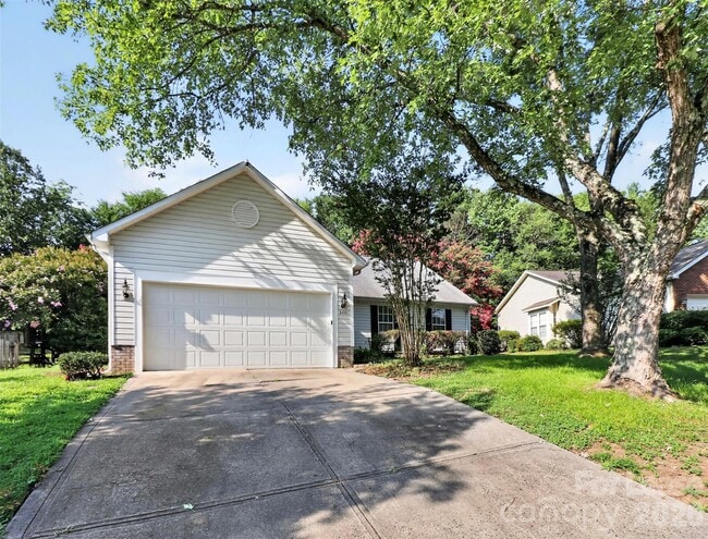 Building Photo - 3411 Pondridge Ct
