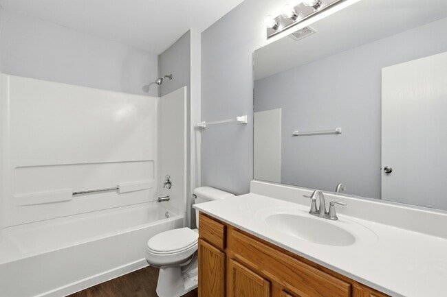 Building Photo - 2023 Silverstone Dr