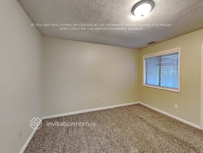 Building Photo - 5 Woodbine Point