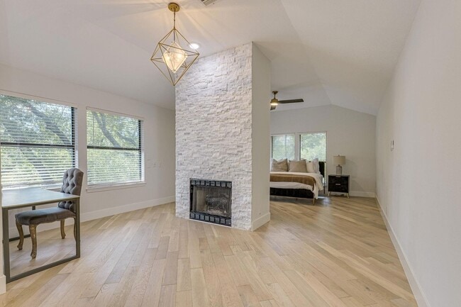 Building Photo - 3914 Latimer Dr