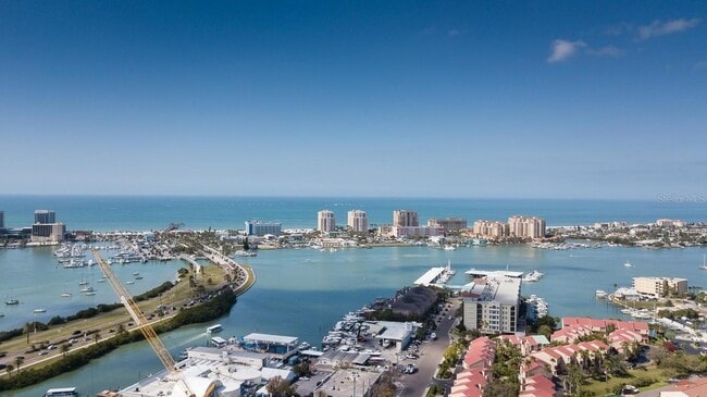 Building Photo - 51 Island Way