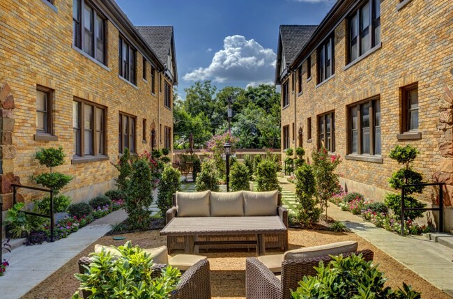 Every residence has a view of the English courtyard. - Barclay Apartments