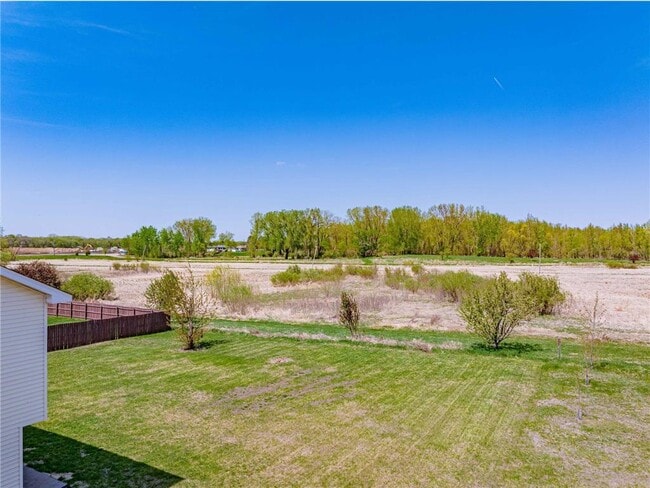 Building Photo - 2112 Blake Ave