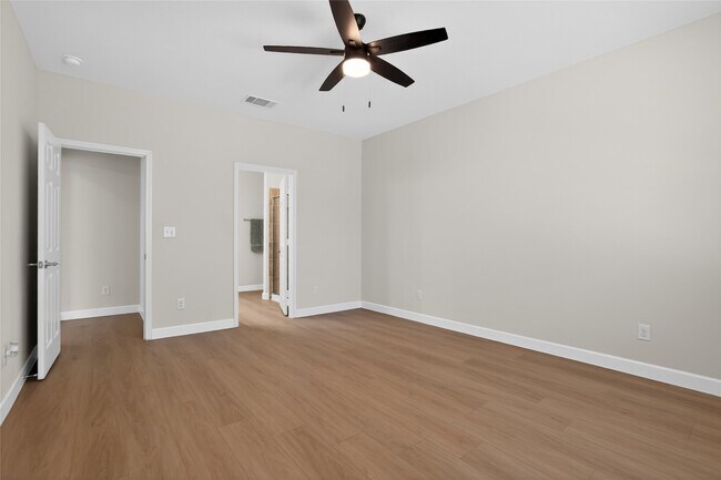 Building Photo - 2080 Lost Timbers Dr
