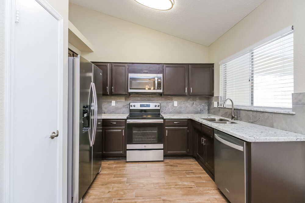 Building Photo - 3869 W Elgin St