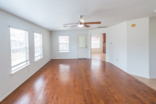 Building Photo - 5111 Juniper Walk Ln