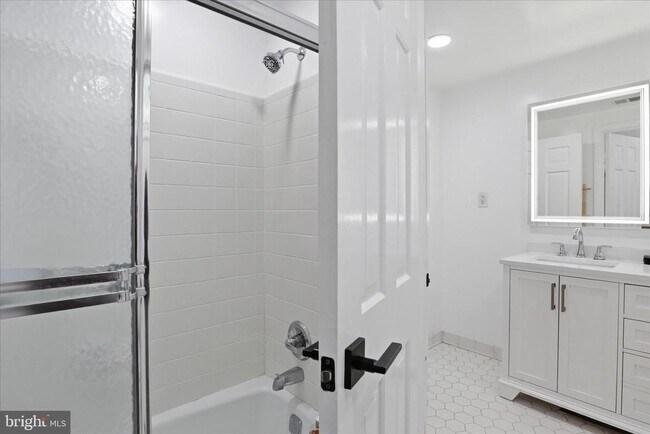 Building Photo - 1034 Walker Mill Rd