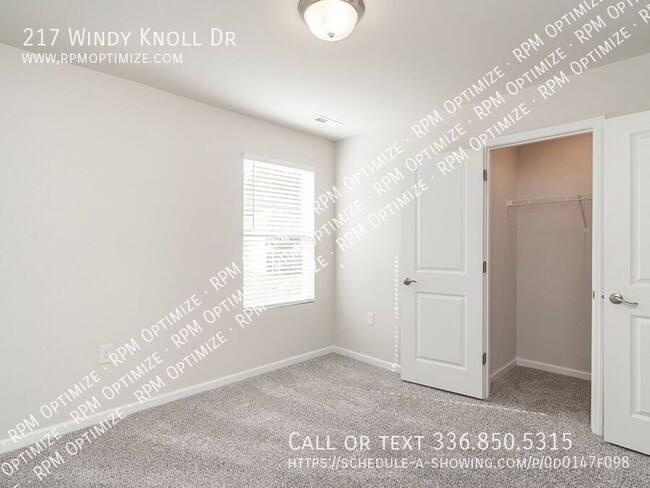 Building Photo - 217 Windy Knl Dr