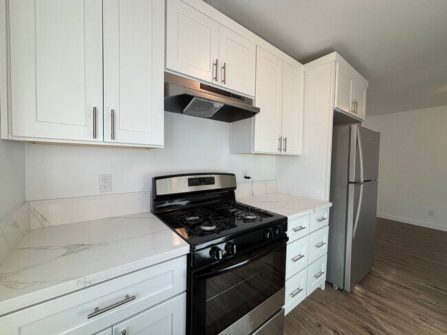 Building Photo - 1163 Winchester Ave