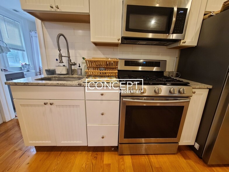 Building Photo - 30 Cambridge Terrace