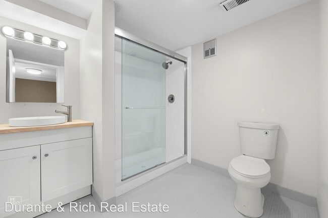 Building Photo - 2 br, 2 bath House - 1738 Chicago Avenue