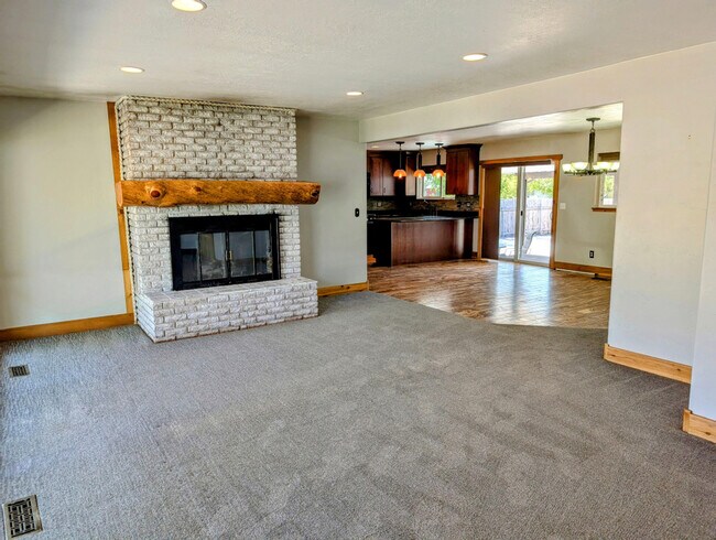 Building Photo - Harrisville