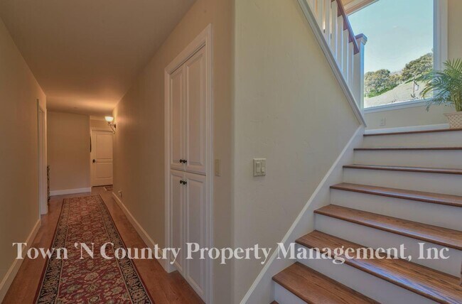 Building Photo - Spacious San Benancio Estate on Over 1 Acre with Workshop, RV Parking & Pasture Area