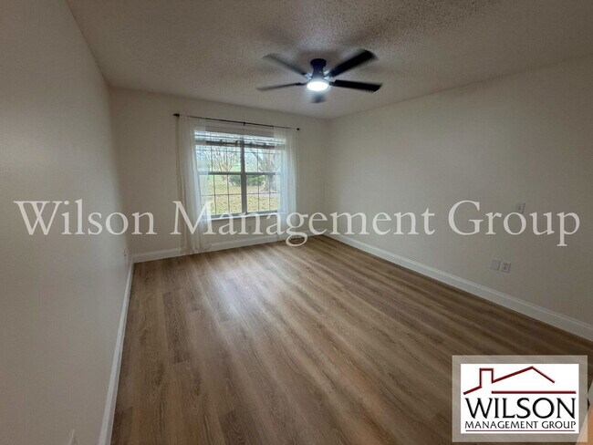 Building Photo - 2535 S Glen Eagles Dr