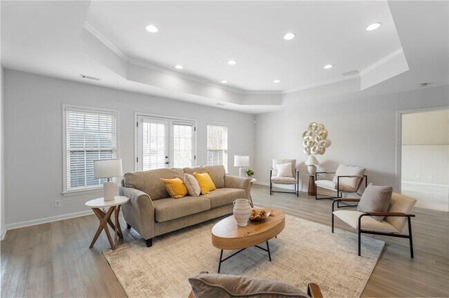 Building Photo - 870 Longstone Landing