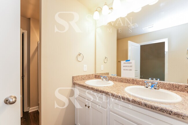 Building Photo - Living where You Love is Good for your Heart!