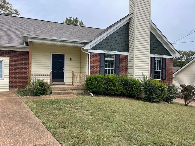 Building Photo - 1812 Barnwell Ct