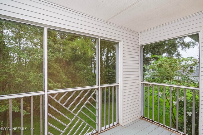 Building Photo - 37207 Harbour Vista Cir