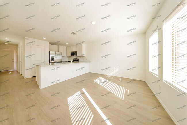 Building Photo - 1938 Wolford Wy